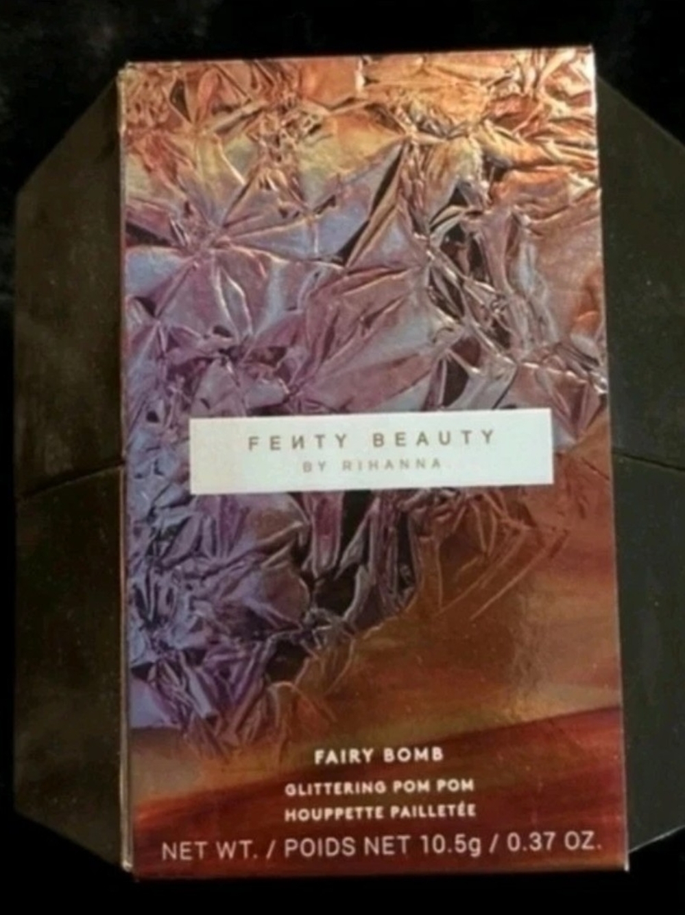 Fenty Beauty Fairy Bomb Glittering Pom Pom - Iridescent Purple & Gold